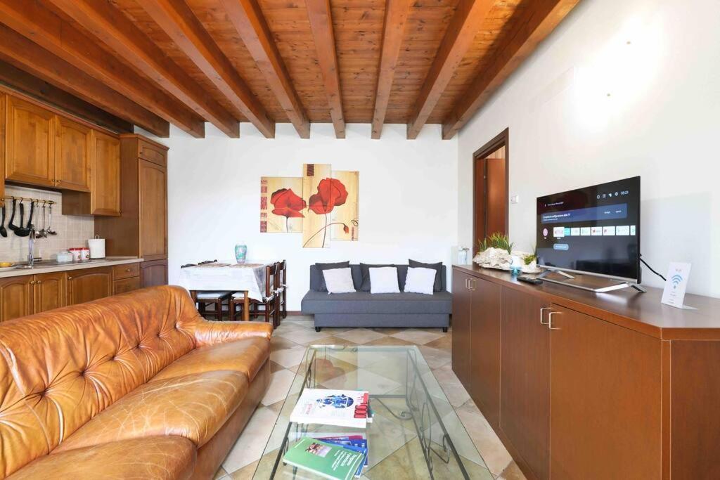 Апартаменти Borgo Di Terzo Bifocale In Centro Storico Check In 24H Fast Wi-Fi Bus 500M Екстер'єр фото